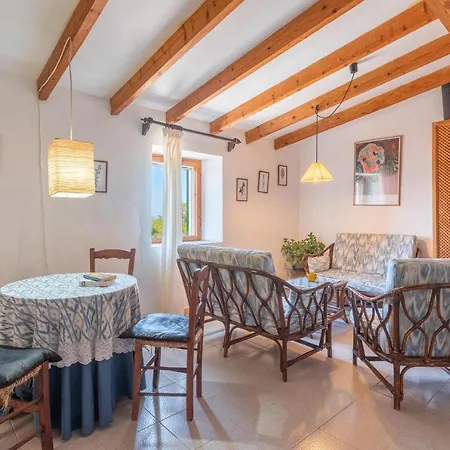 Tries Holiday home *